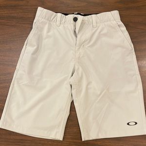 Men’s Oakley Tech Shorts - Sz. 28